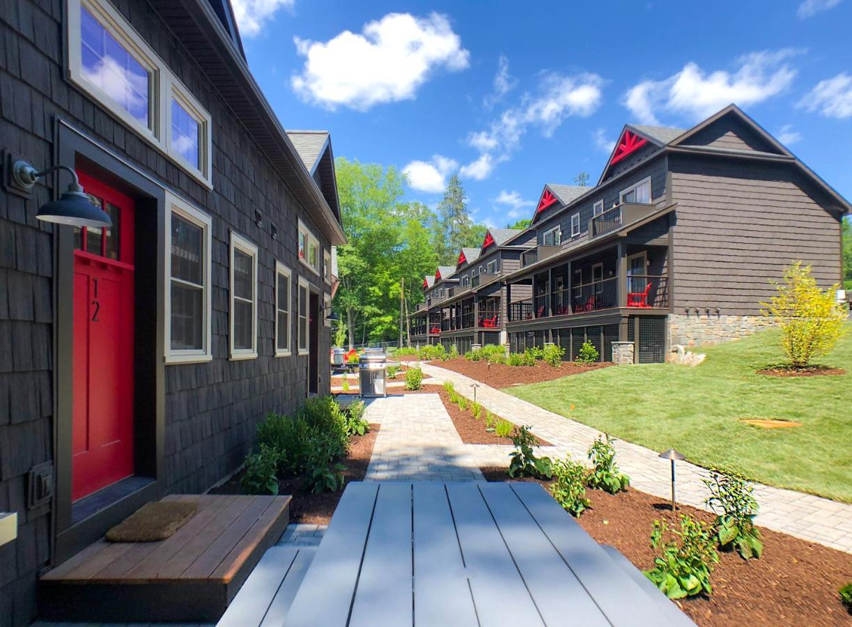 Lakeside Lodging Lake George Buitenkant foto