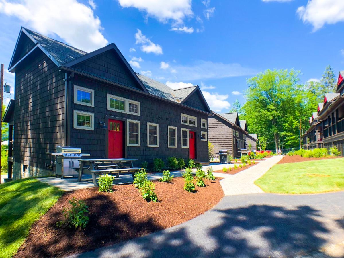 Lakeside Lodging Lake George Buitenkant foto