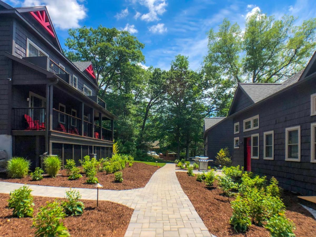Lakeside Lodging Lake George Buitenkant foto